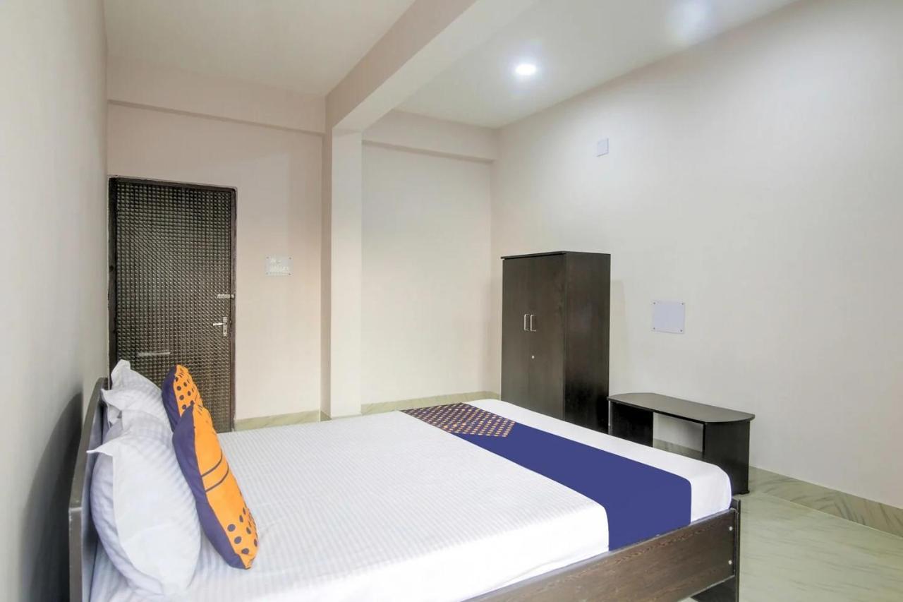 Raison Hotel Jamshedpur Eksteriør billede